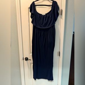 Navy plus maxi with pockets